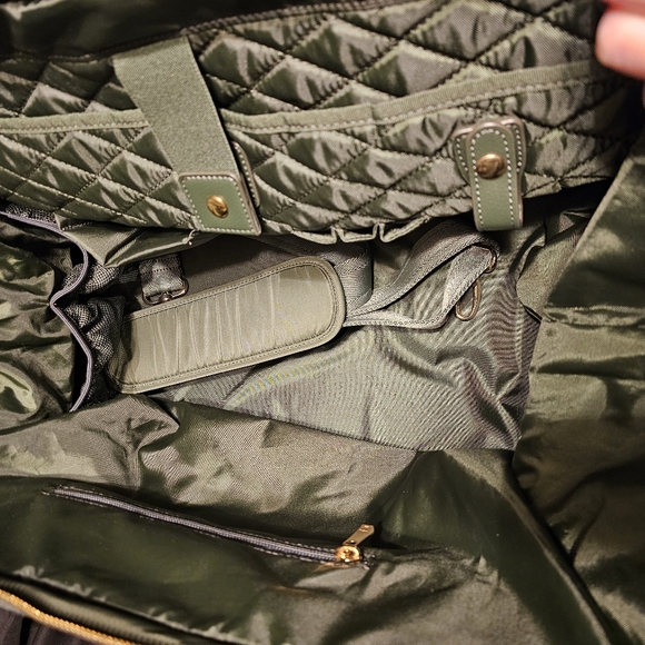 BUFFBUNNY Army green duffle bag OUO - Picture 2 of 5